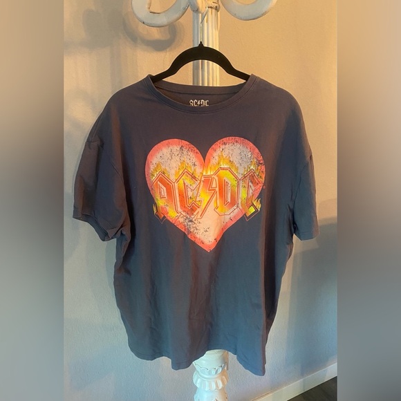 ACDC Vintage T-Shirt Medium Gray Heart Flame Fire Rock & Roll Perryscope - Picture 4 of 6